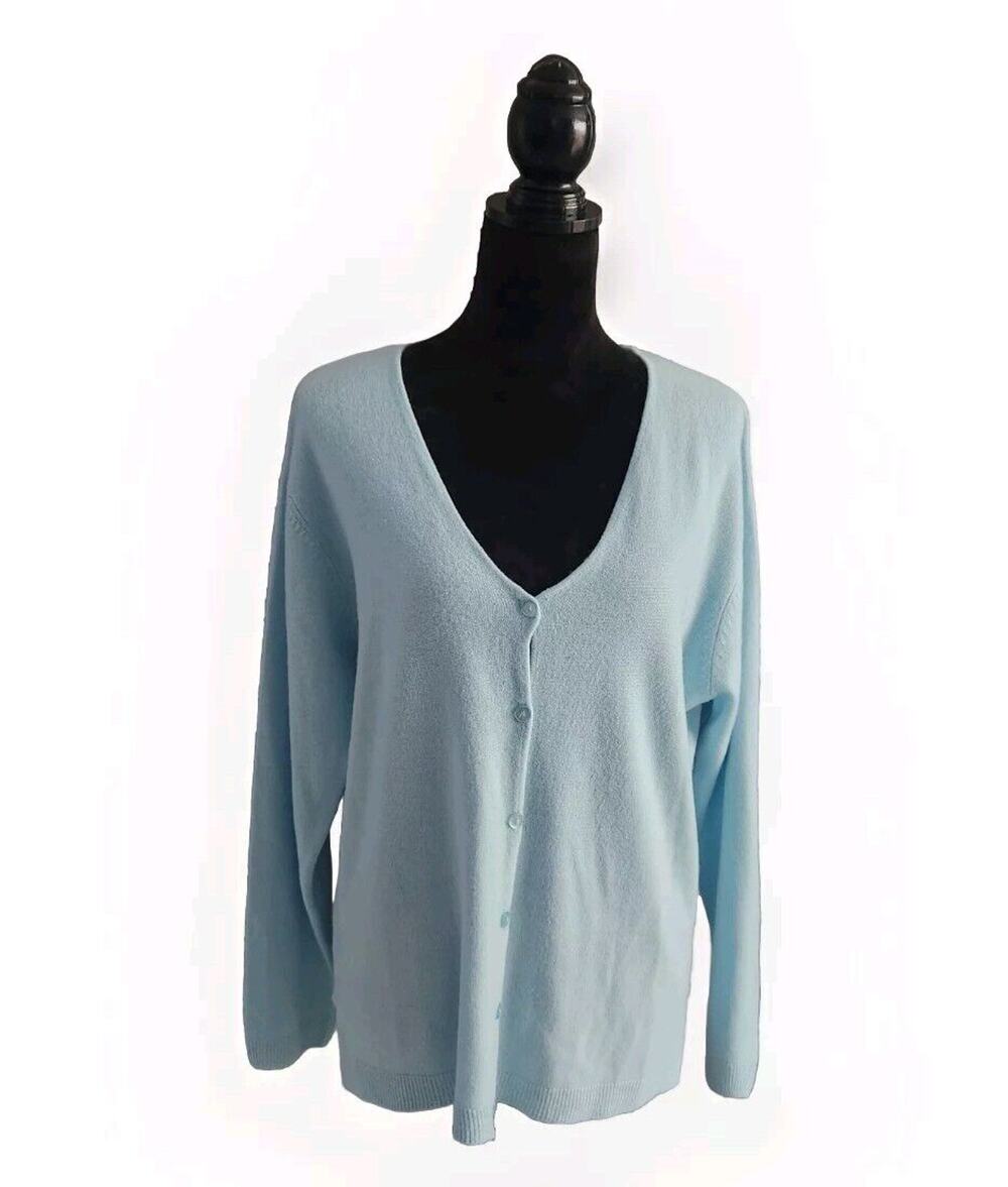 Cpm Collection Women's Super Soft Light Blue Knit V Neck Cardigan Pre-owned L